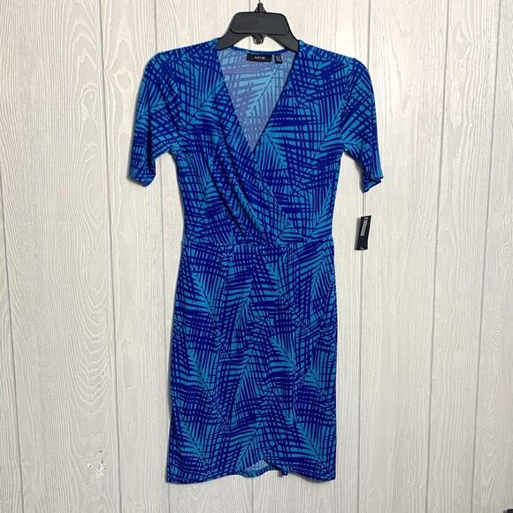 Apt 9 Blue Print Short Sleeve V-Neck Petite Dress Size PXS NWT - Picture 1 of 3